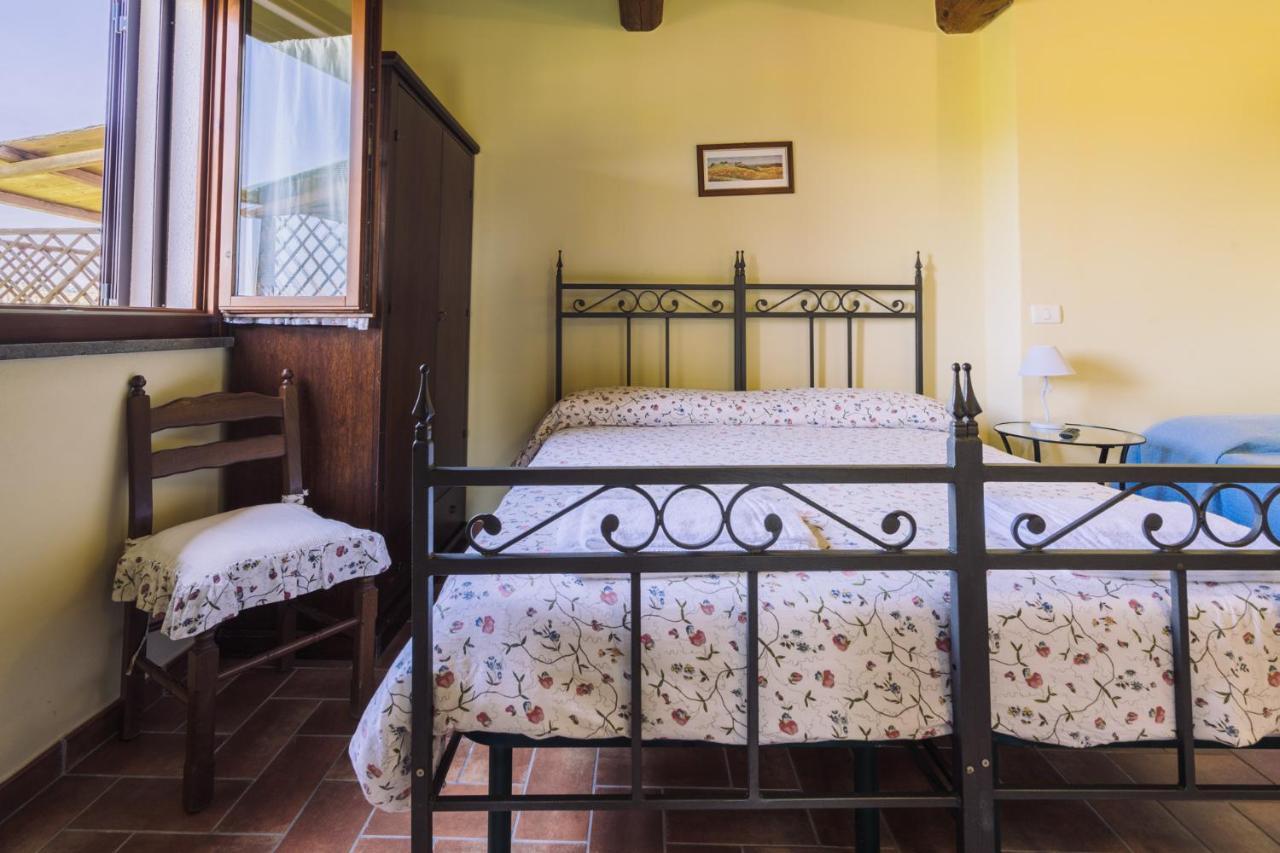 גרוסטו Agriturismo Il Laghetto מראה חיצוני תמונה
