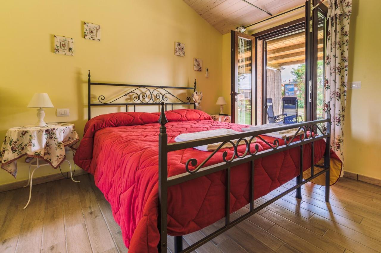 גרוסטו Agriturismo Il Laghetto מראה חיצוני תמונה