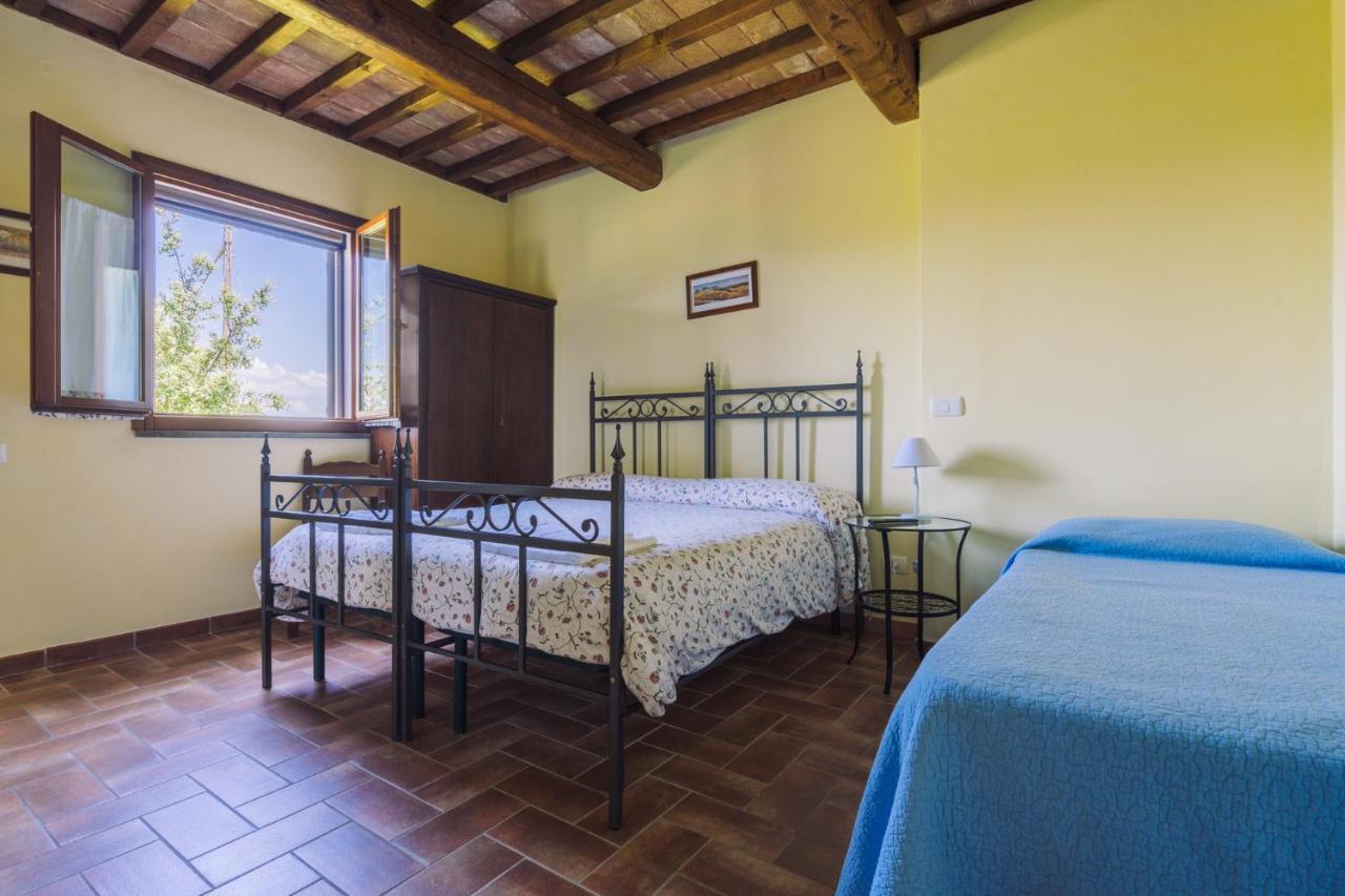 גרוסטו Agriturismo Il Laghetto מראה חיצוני תמונה