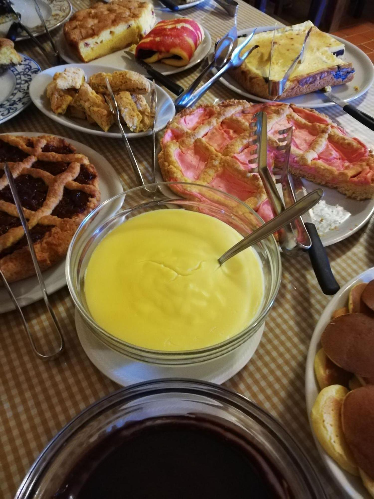 גרוסטו Agriturismo Il Laghetto מראה חיצוני תמונה