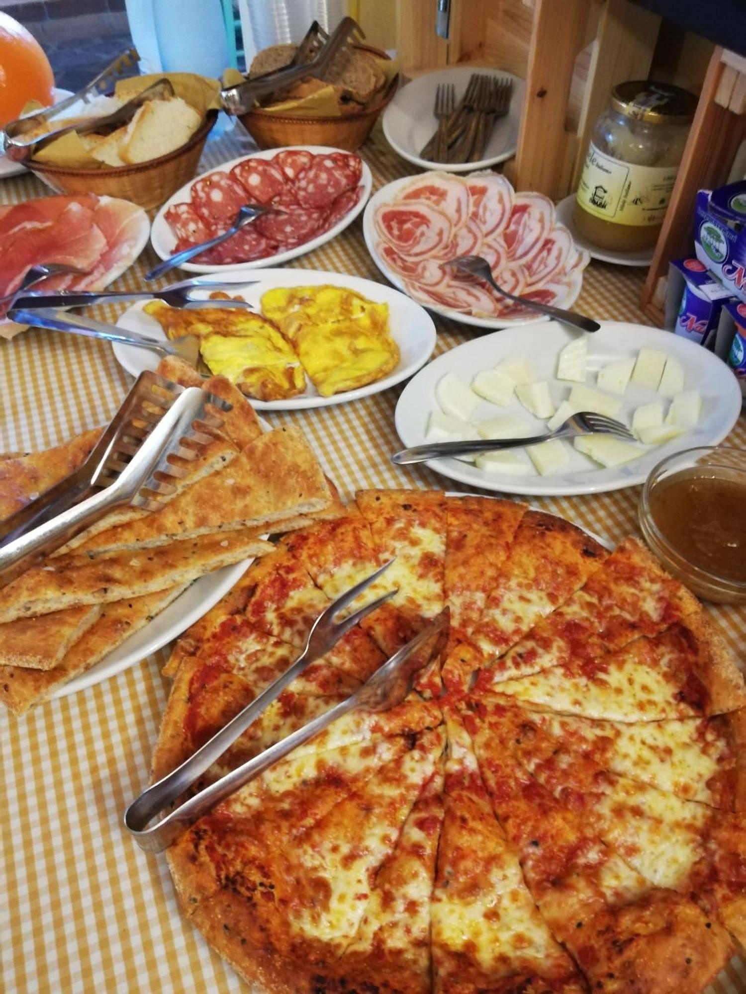 גרוסטו Agriturismo Il Laghetto מראה חיצוני תמונה